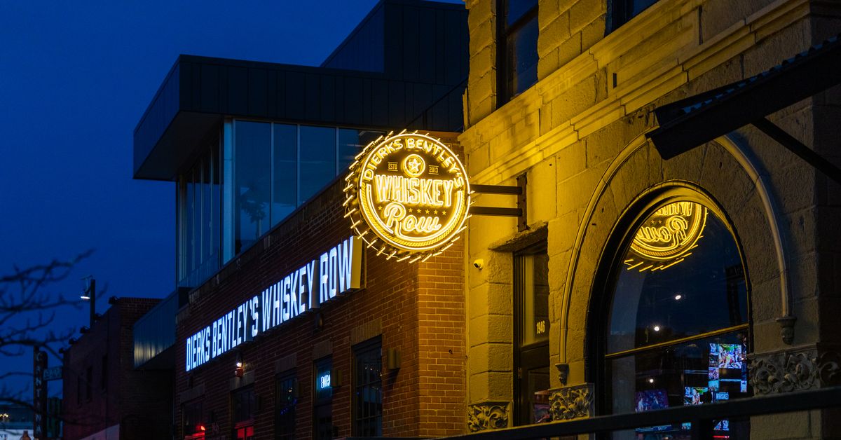 DIERKS BENTLEY WHISKEY ROW 28 | Resized J5A2245 Resized J5A2245 | DIERKS BENTLEY WHISKEY ROW | Jaco General Contractor